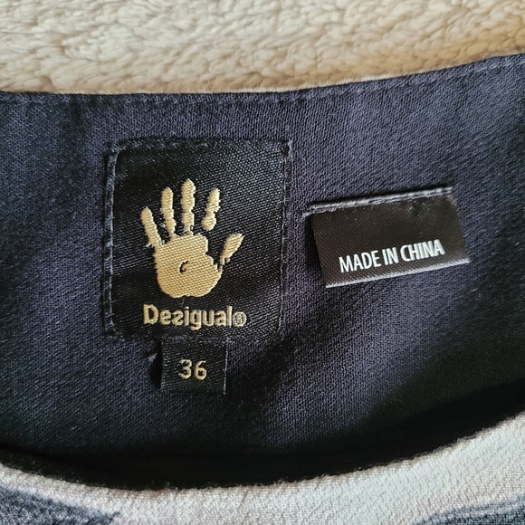 Desigual short sleeve abstract pattern shift dress size 36/4​ - Picture 11 of 15